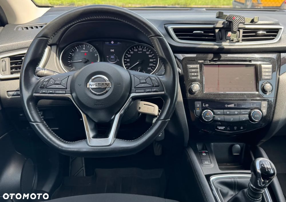 Nissan Qashqai - 14