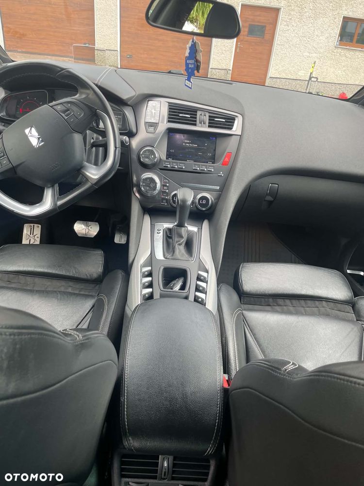 DS Automobiles DS 5 - 8