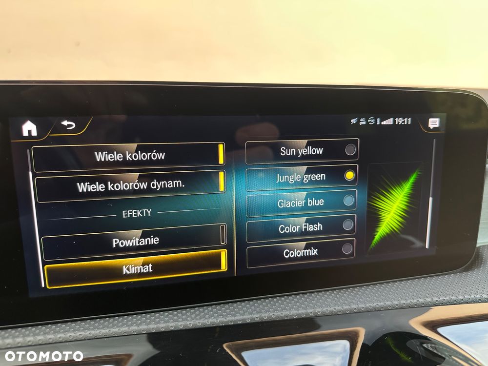 Mercedes-Benz CLA 180 d 8G-DCT AMG Line Advanced Plus - 24