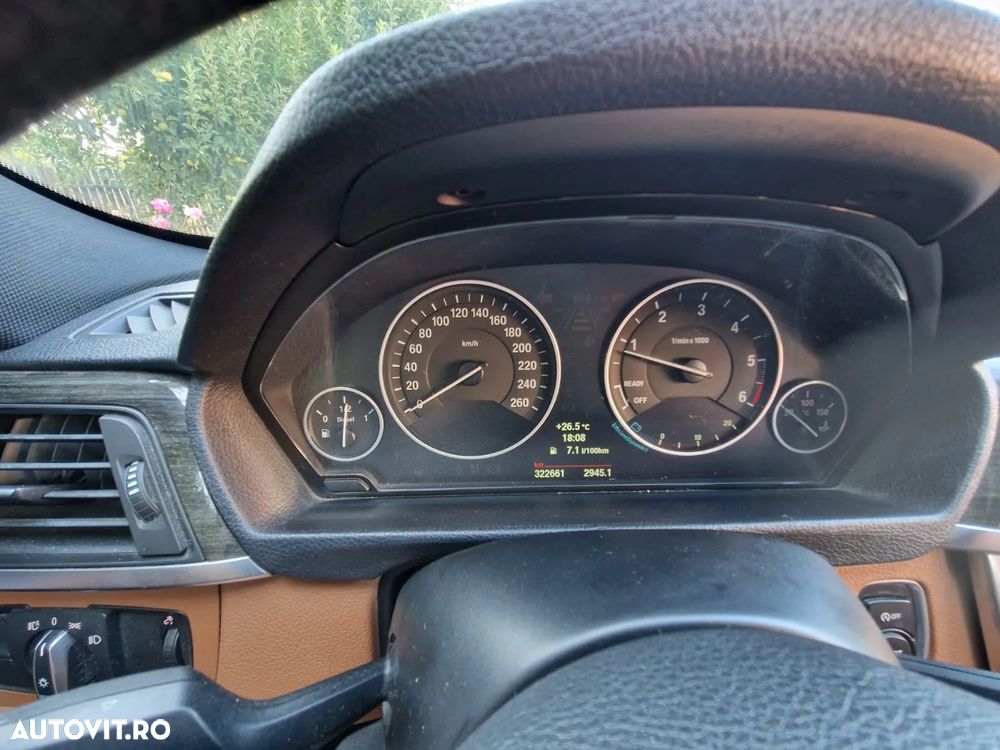 BMW Seria 3 318d Touring Luxury Line - 5