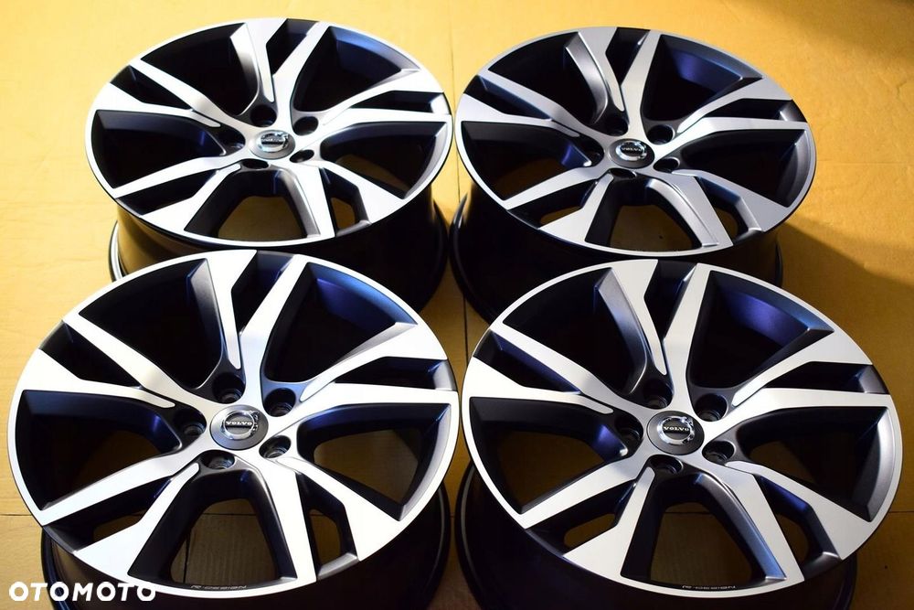 VOLVO 18 ,,R-Design S60 V60 V90 Cross Country XC60 XC90 Oryg Jak Nowe - 1