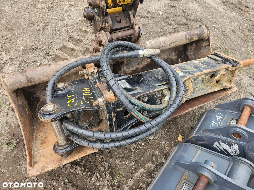 Caterpillar 302.7 - 32