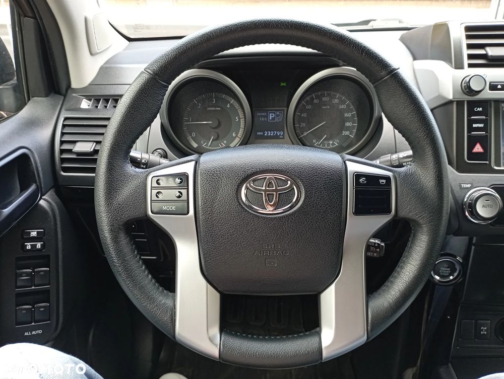 Toyota Land Cruiser LC 2.8 D-4D Prado - 11