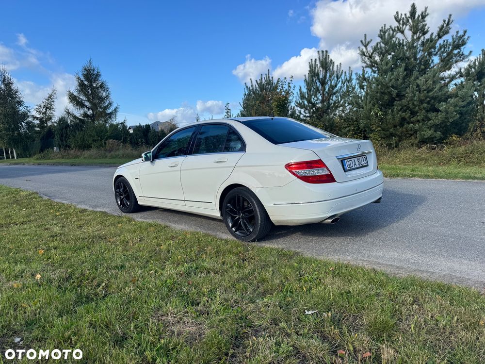 Mercedes-Benz Klasa C 320 CDI Avantgarde 4-Matic - 2