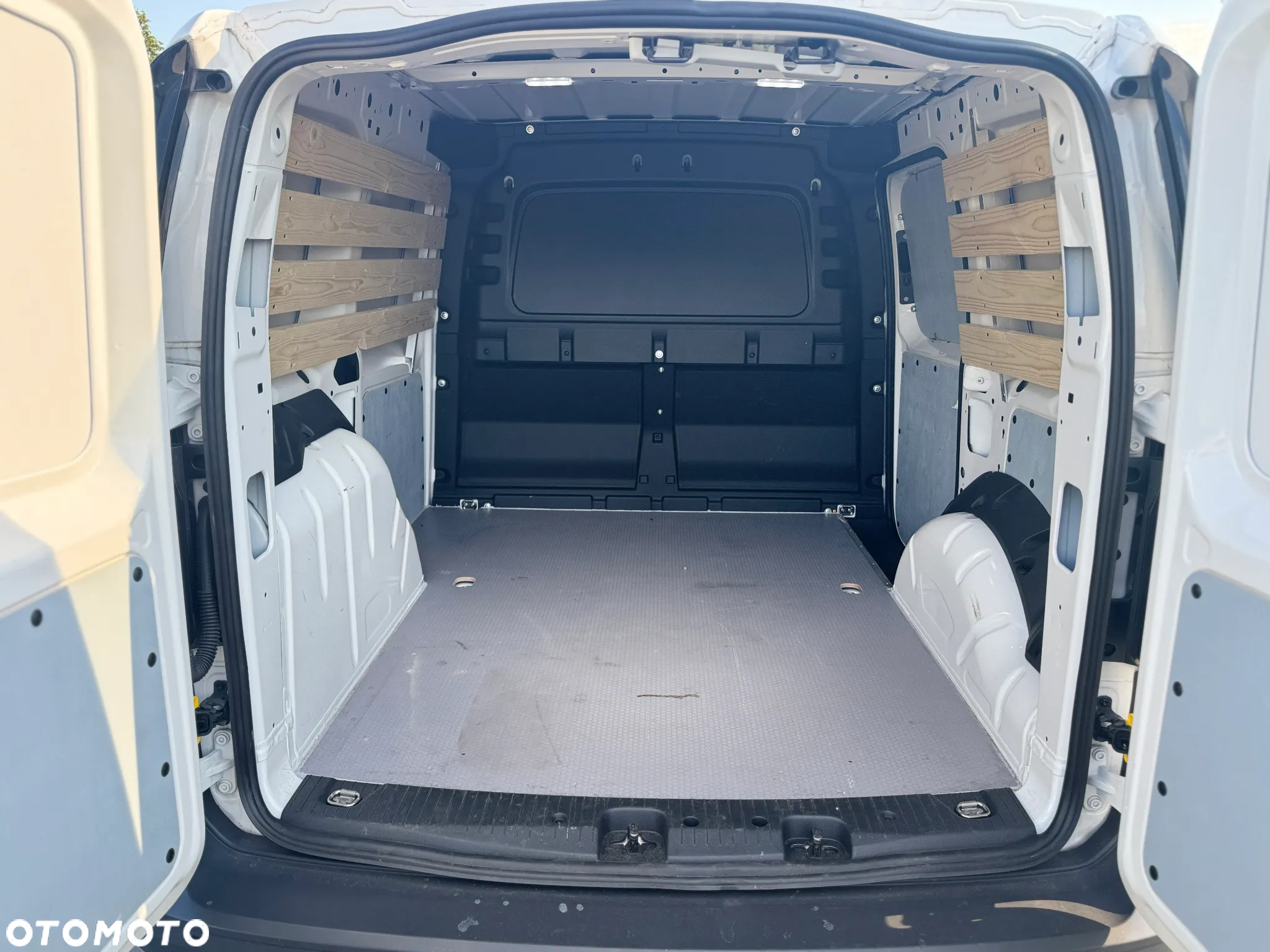 Volkswagen caddy - 7