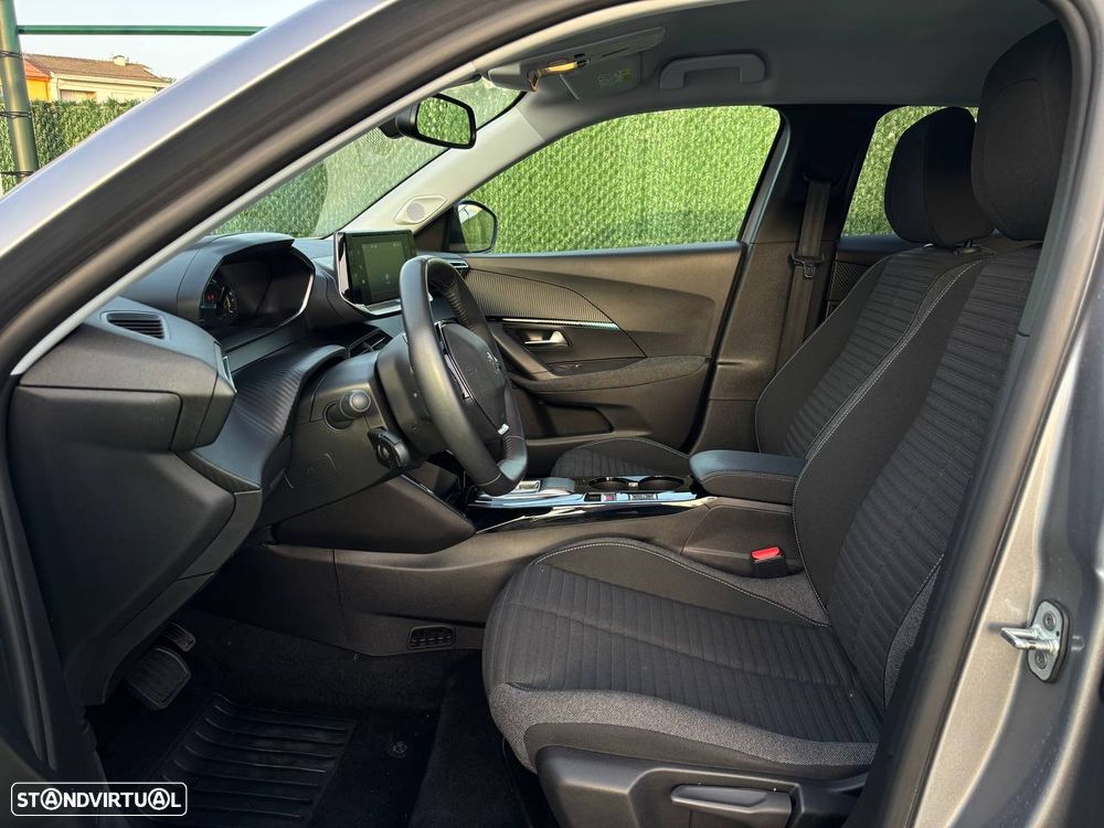 Peugeot e-2008 Style - 5