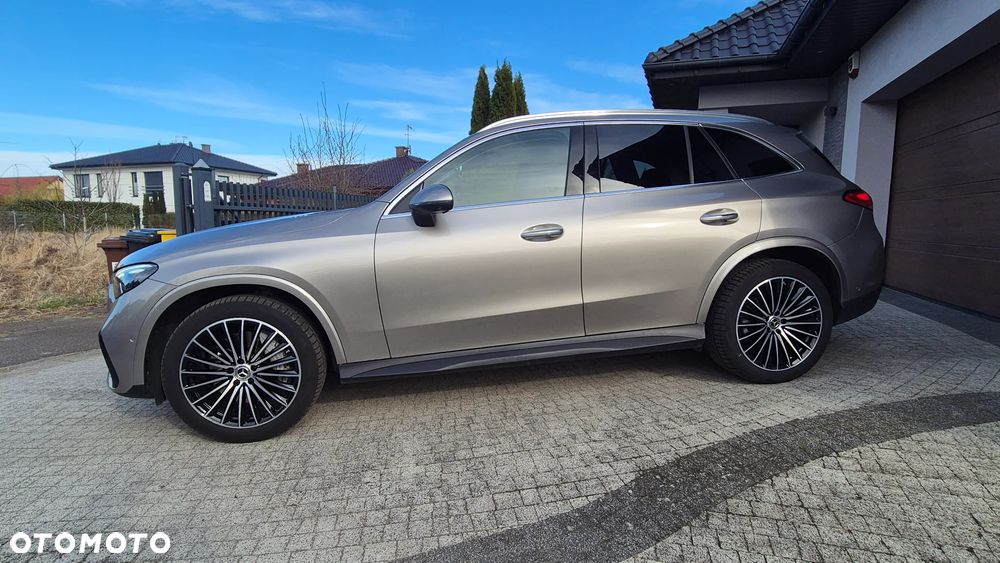 Mercedes-Benz GLC 200 4-Matic - 4