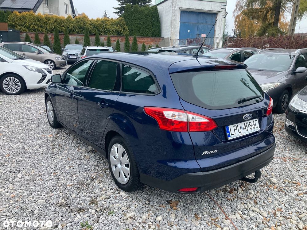 Ford Focus 1.6 Ambiente - 5