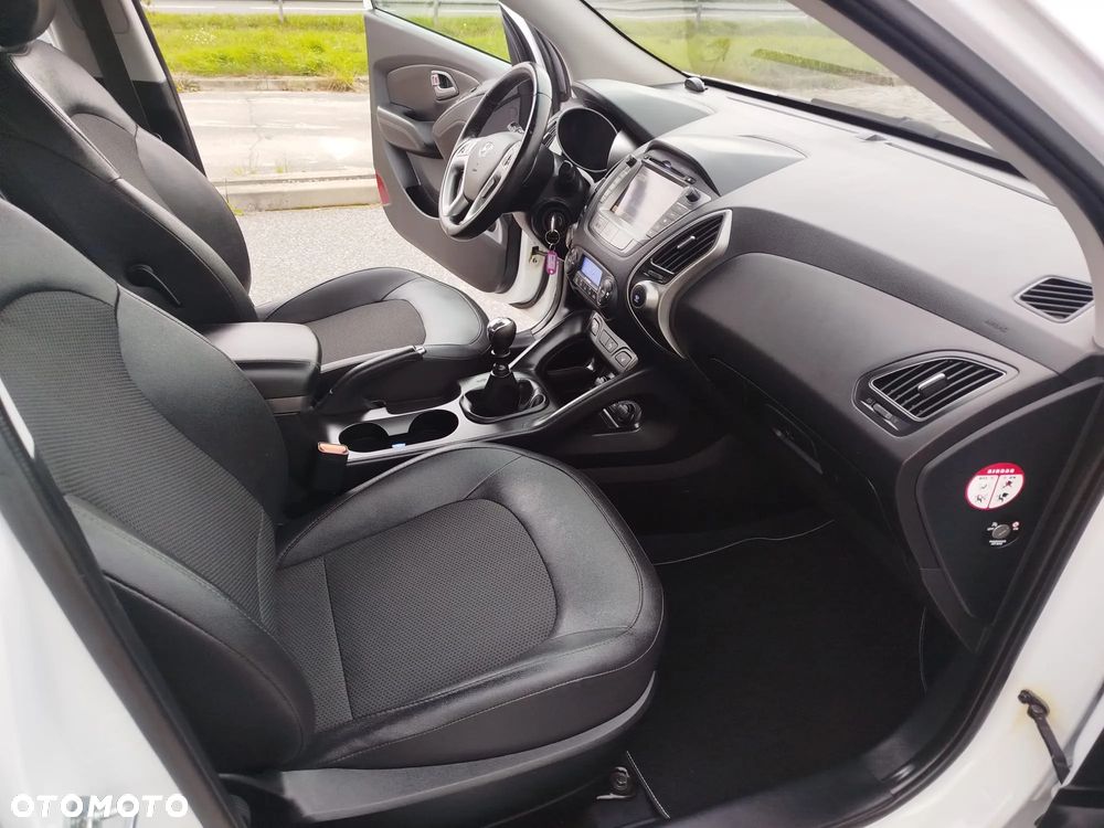 Hyundai ix35 2.0 CRDi 4WD Premium - 21