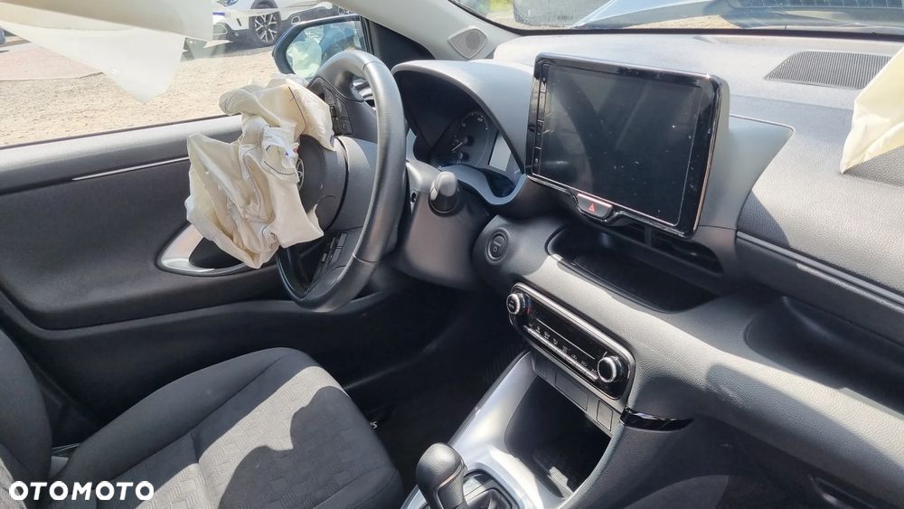 Toyota Yaris - 23