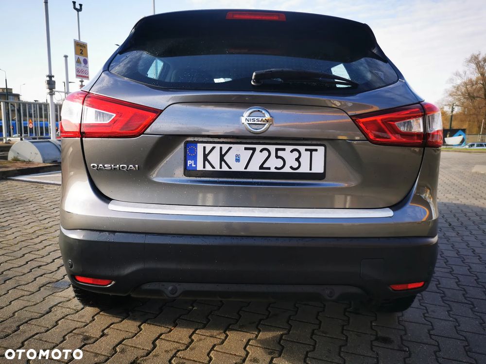 Nissan Qashqai 1.2 DIG-T N-Vision - 8