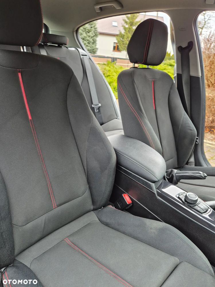 BMW Seria 1 116i Sport Line - 29