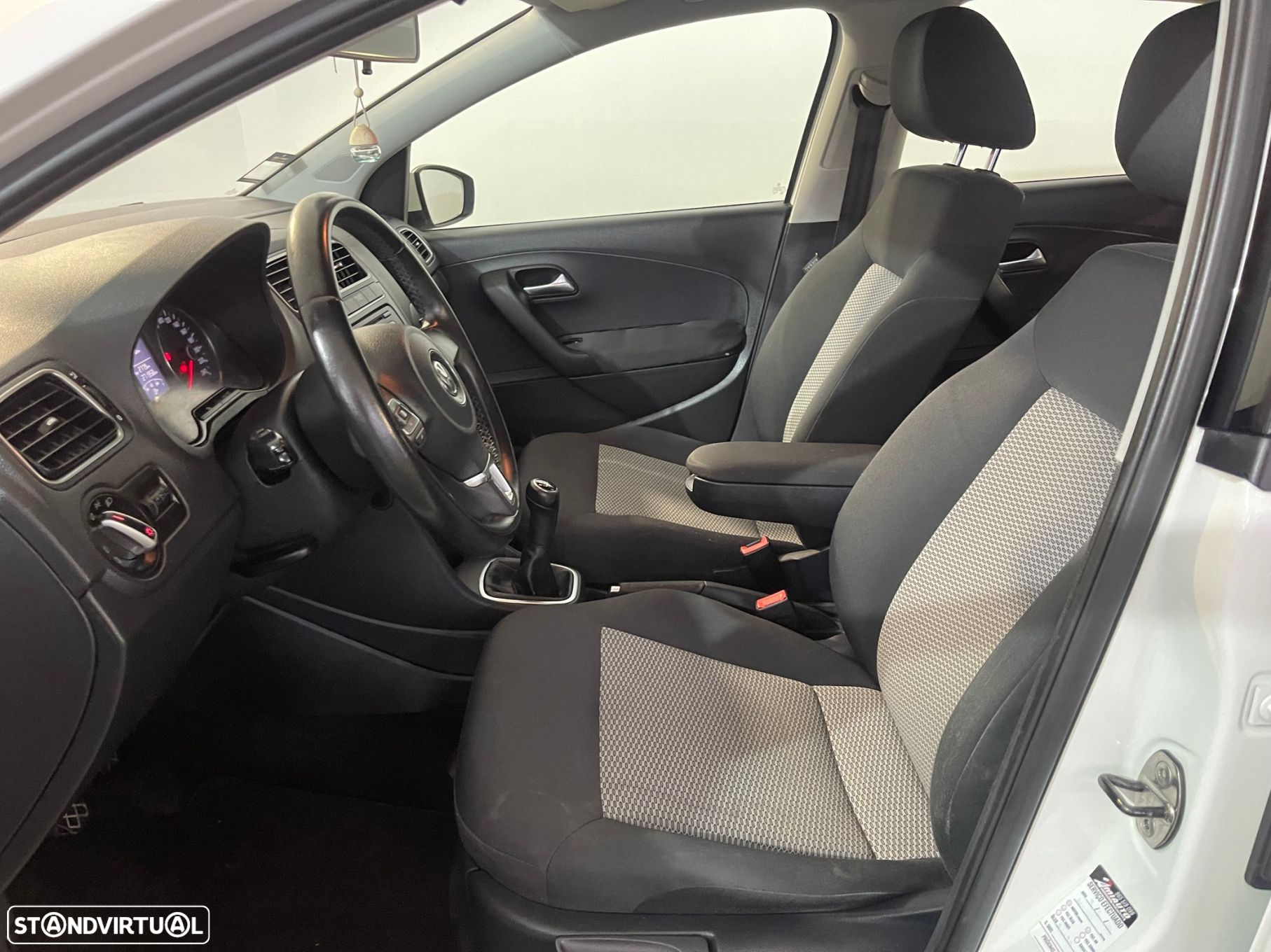VW Polo 1.2 TDi BlueMotion - 14