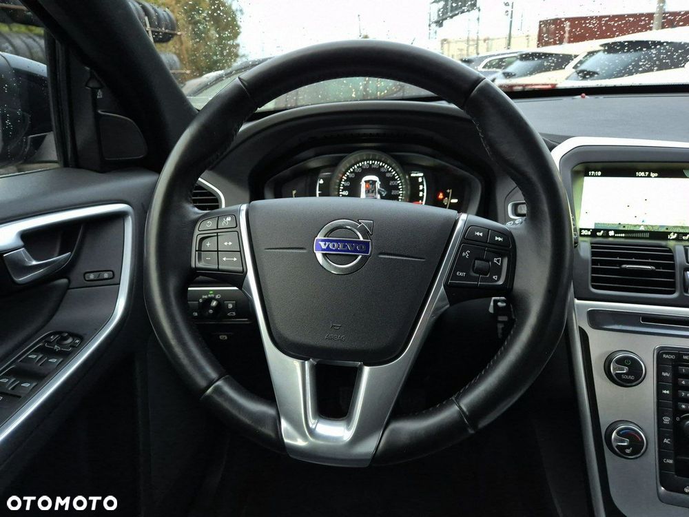 Volvo XC 60 D3 Ocean Race - 28