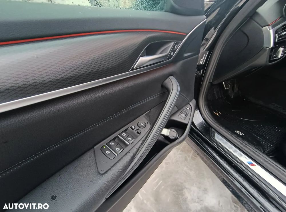 BMW Seria 5 530e xDrive Aut. M Sport Edition - 13