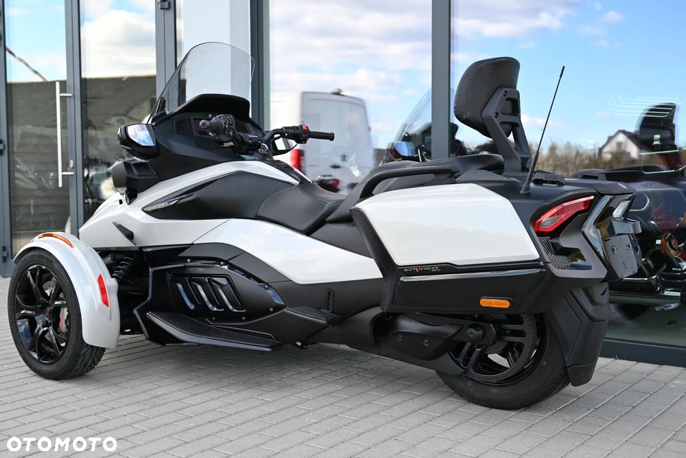 Can-Am Spyder - 5