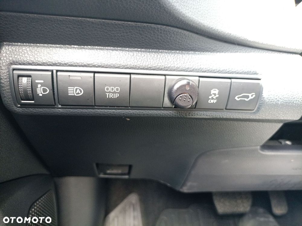 Toyota Corolla 1.8 Hybrid Style - 24