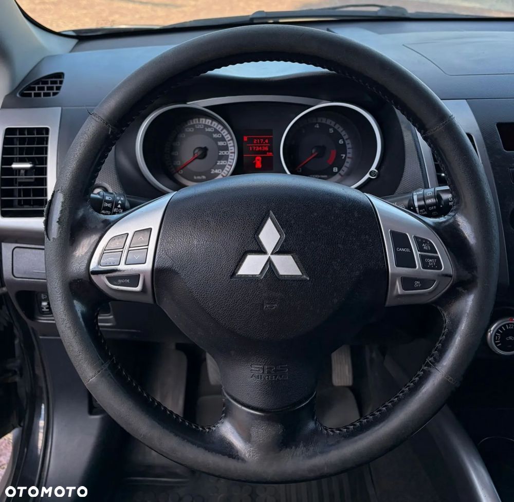 Mitsubishi Outlander 2.4 4WD Intense - 5