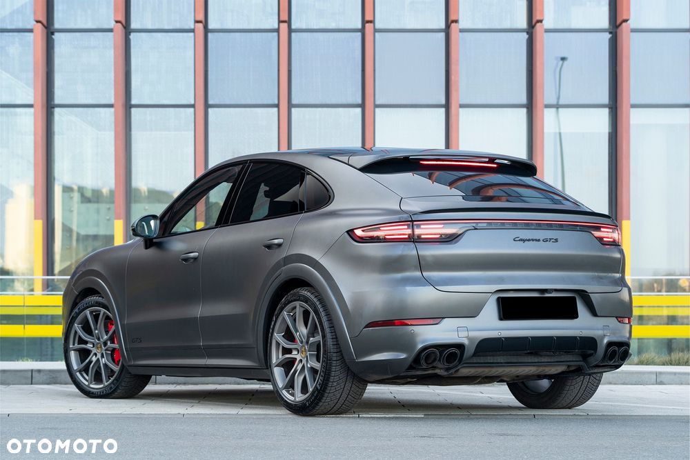 Porsche Cayenne - 4