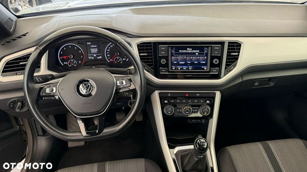 Volkswagen T-Roc - 34