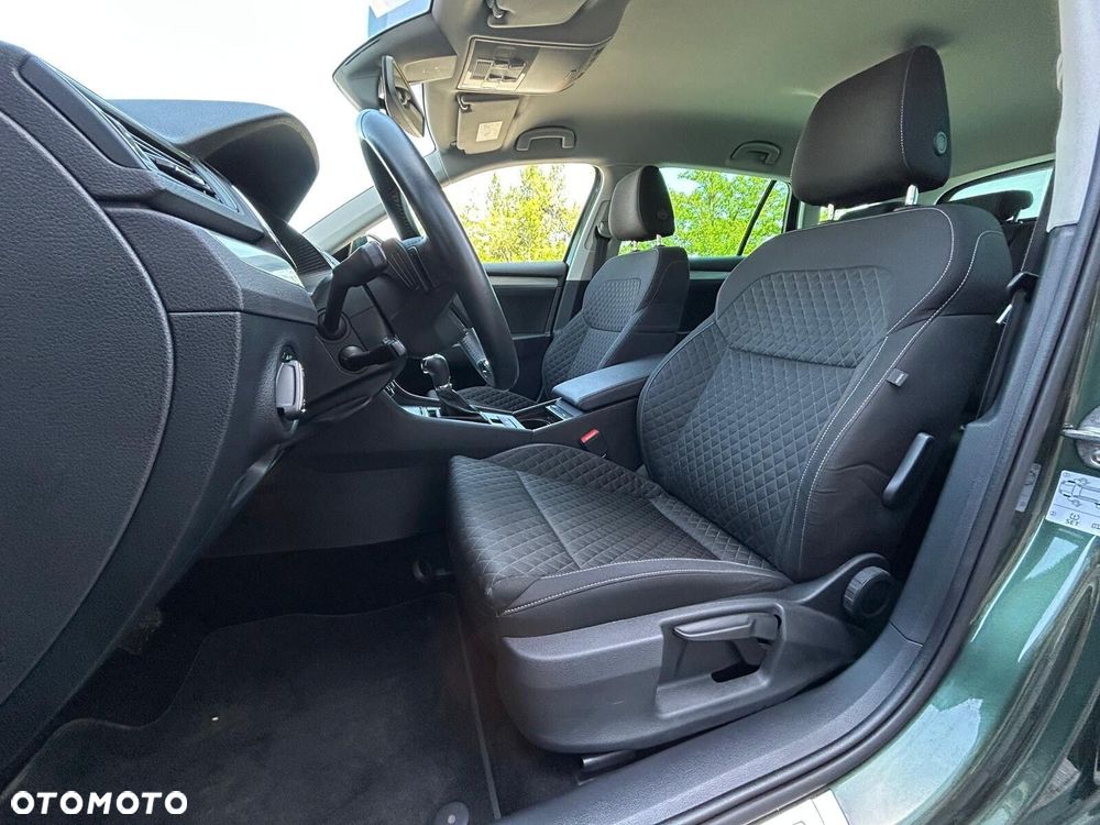 Skoda Superb 2.0 TSI Ambition DSG - 9
