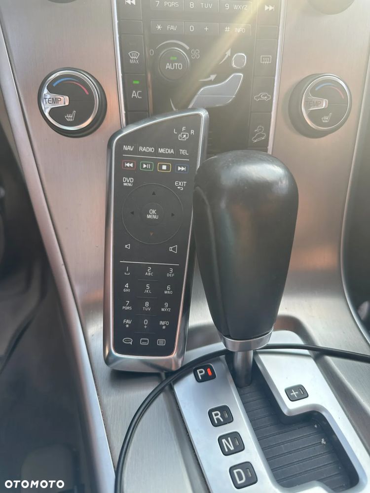 Volvo XC 60 D5 AWD Summum - 33