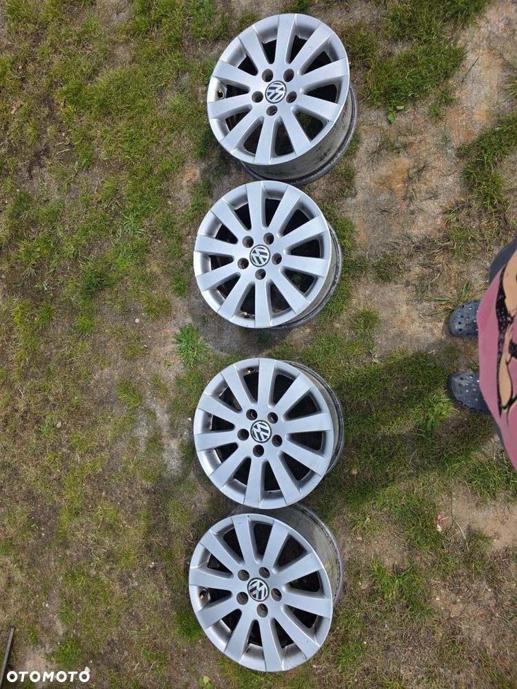 Volkswagen Passat 2.0 TDI Comfortline - 16