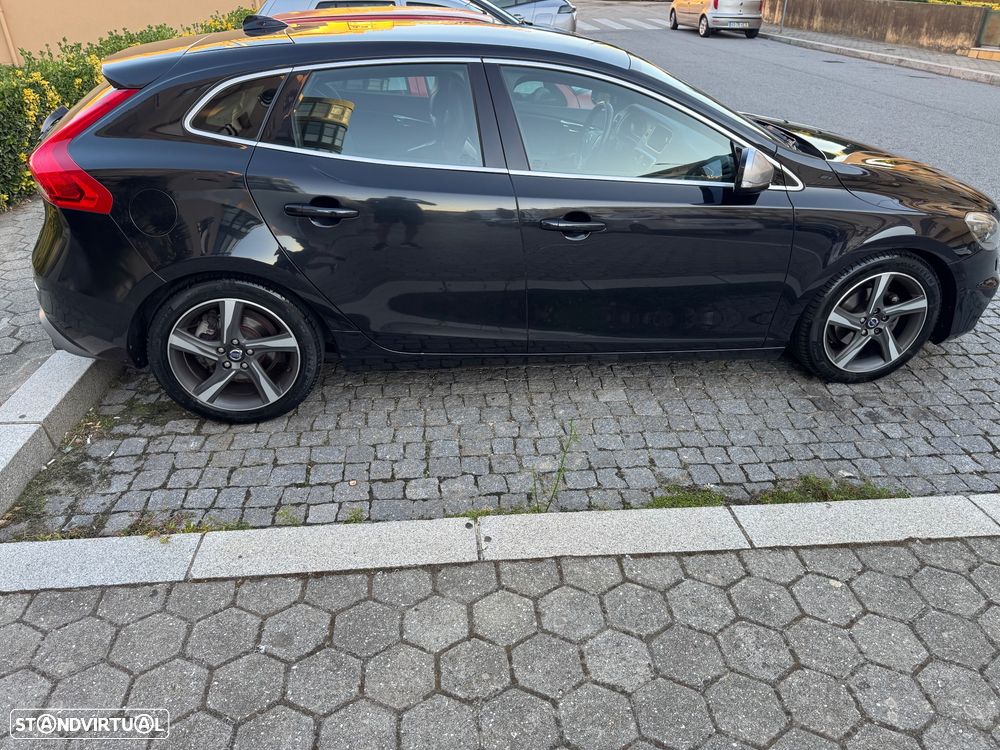 Volvo V40 D2 R Design - 7