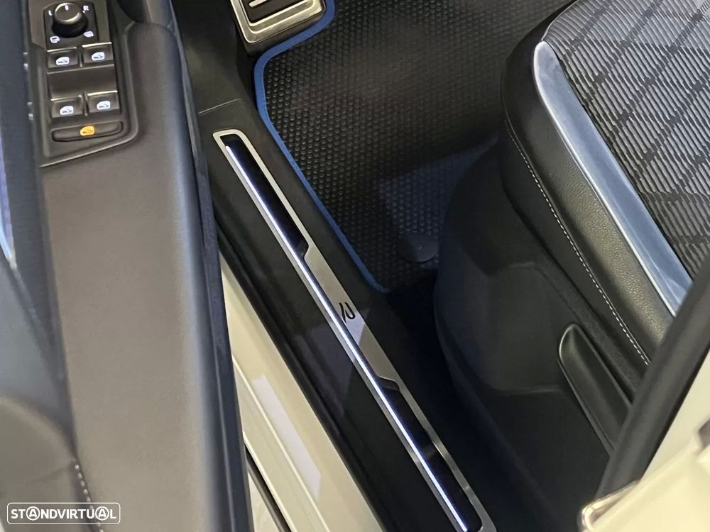 VW Tiguan 1.4 TSI eHybrid R-Line DSG - 18