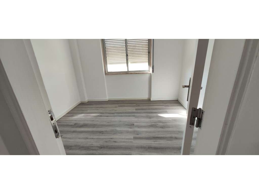 Apartamento 4 Assoalhadas - Grande imagem: 5/13