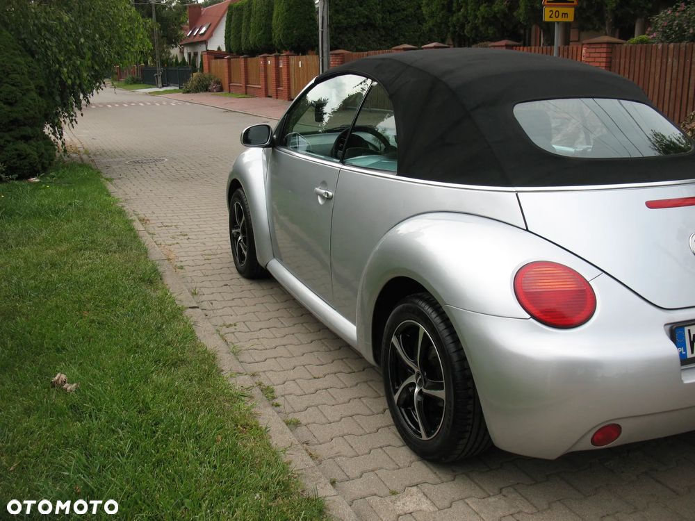 Volkswagen New Beetle 1.6 - 4