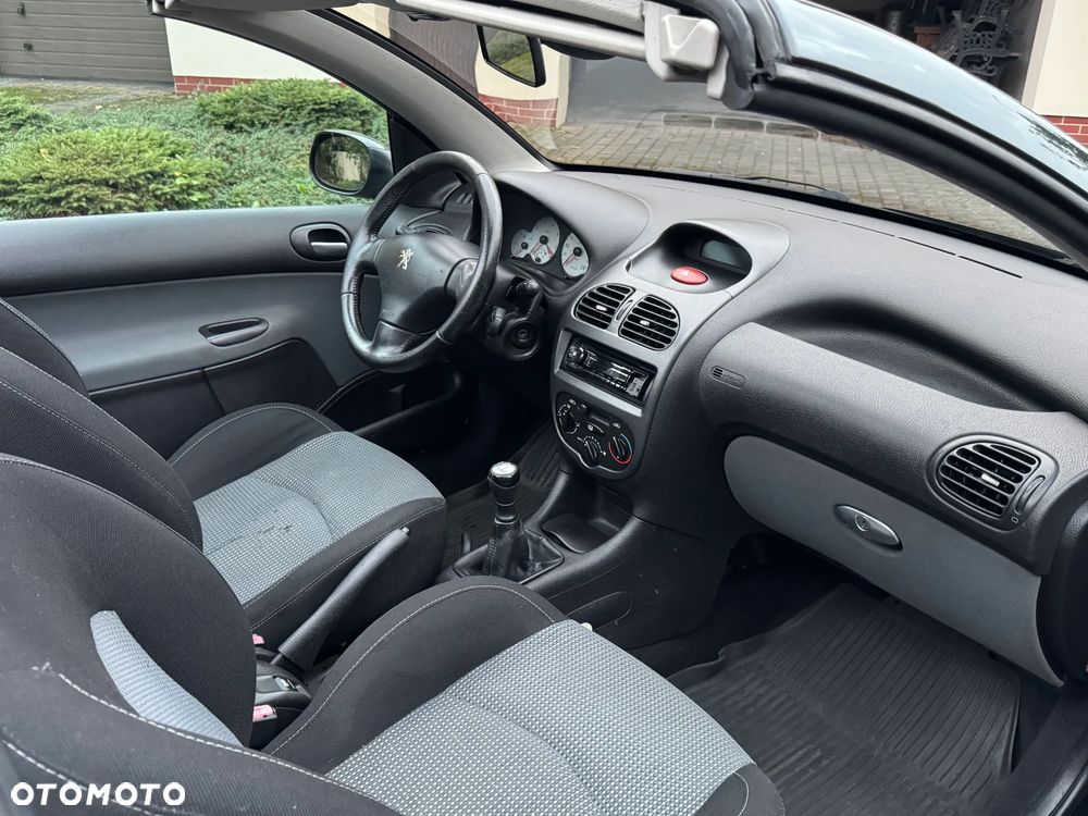 Peugeot 206 CC 1.6 - 13