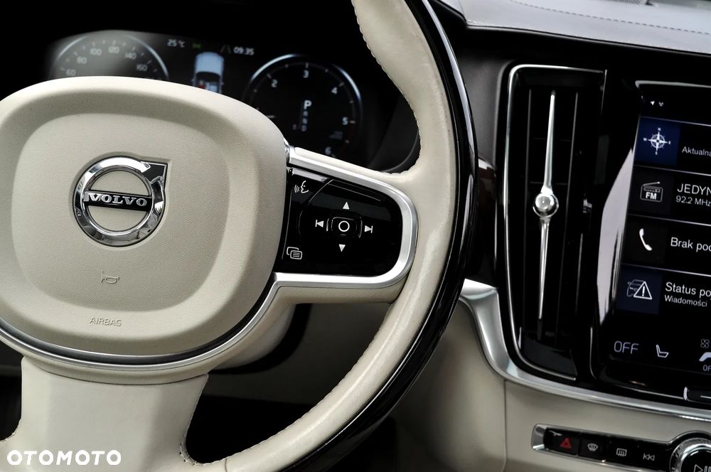 Volvo S90 D4 Inscription - 35