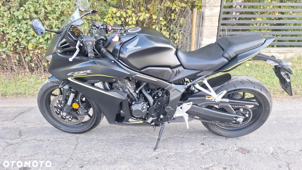 Honda CBR - 35
