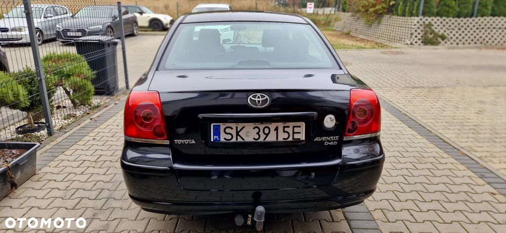 Toyota Avensis 2.0 D-4D Terra - 7