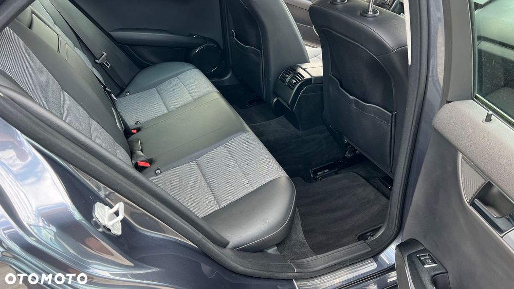 Mercedes-Benz Klasa C 200 Kompressor Automatik Avantgarde - 19