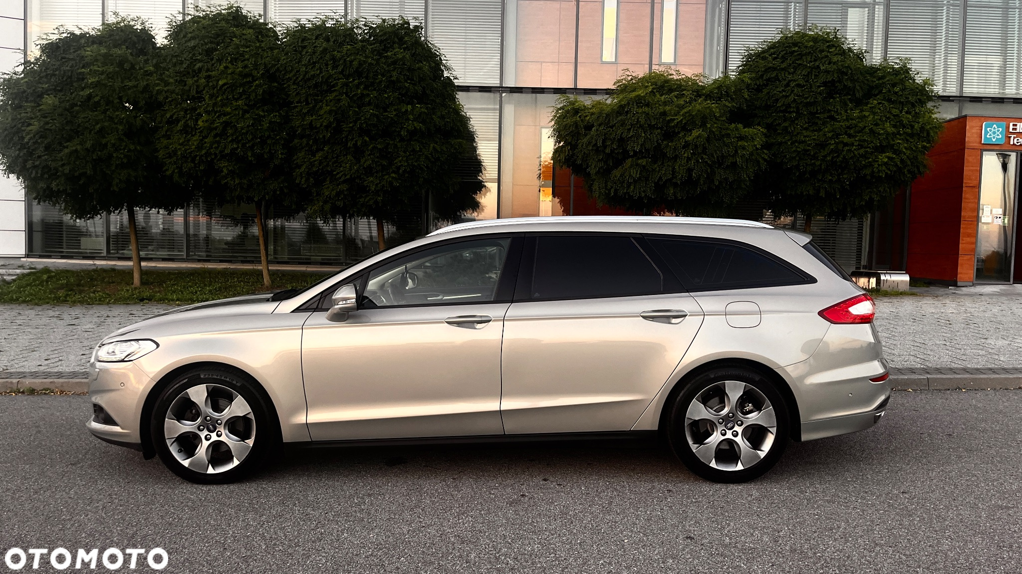 Ford Mondeo - 13