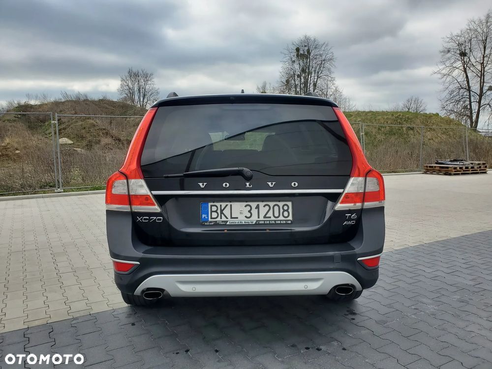 Volvo XC 70 T6 AWD Momentum - 6