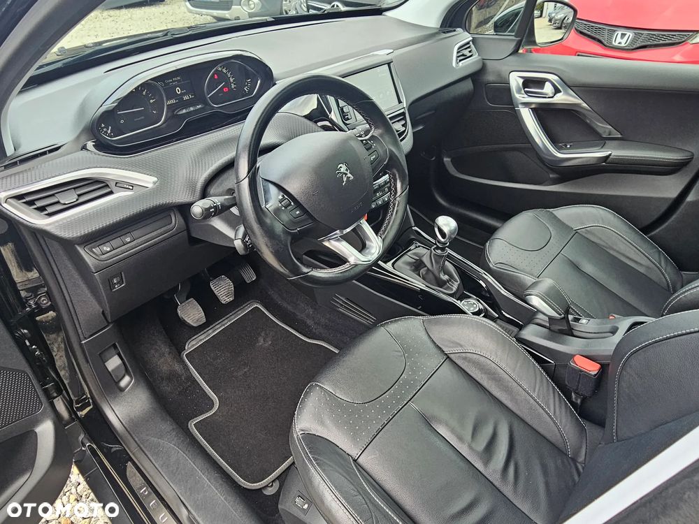 Peugeot 2008 PureTech 130 Stop&Start Allure - 32