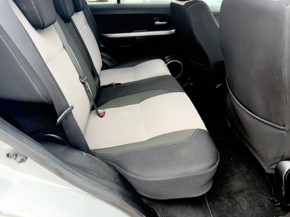 Suzuki Grand Vitara 2.4 Comfort+ - 21