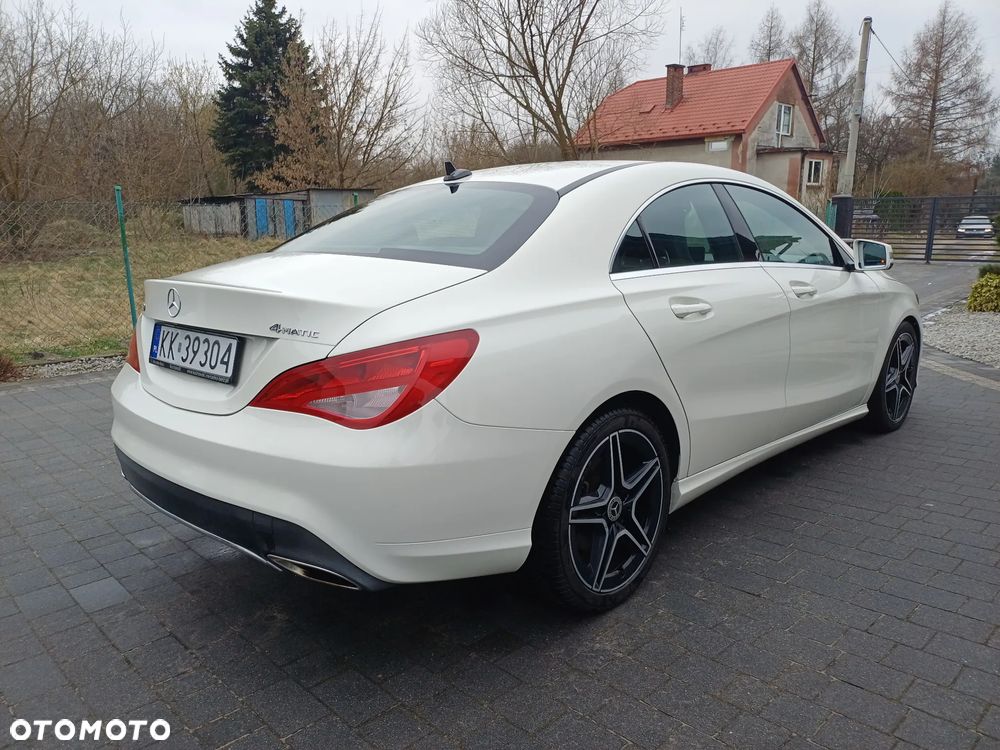 Mercedes-Benz CLA 250 4Matic 7G-DCT UrbanStyle Edition - 7