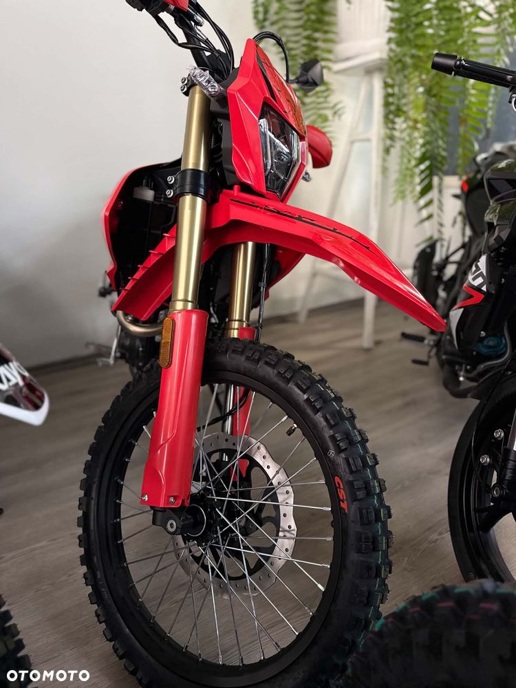 QJMOTOR COV 125X - 3