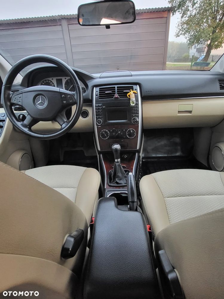 Mercedes-Benz Klasa B 180 CDI EU5 - 9