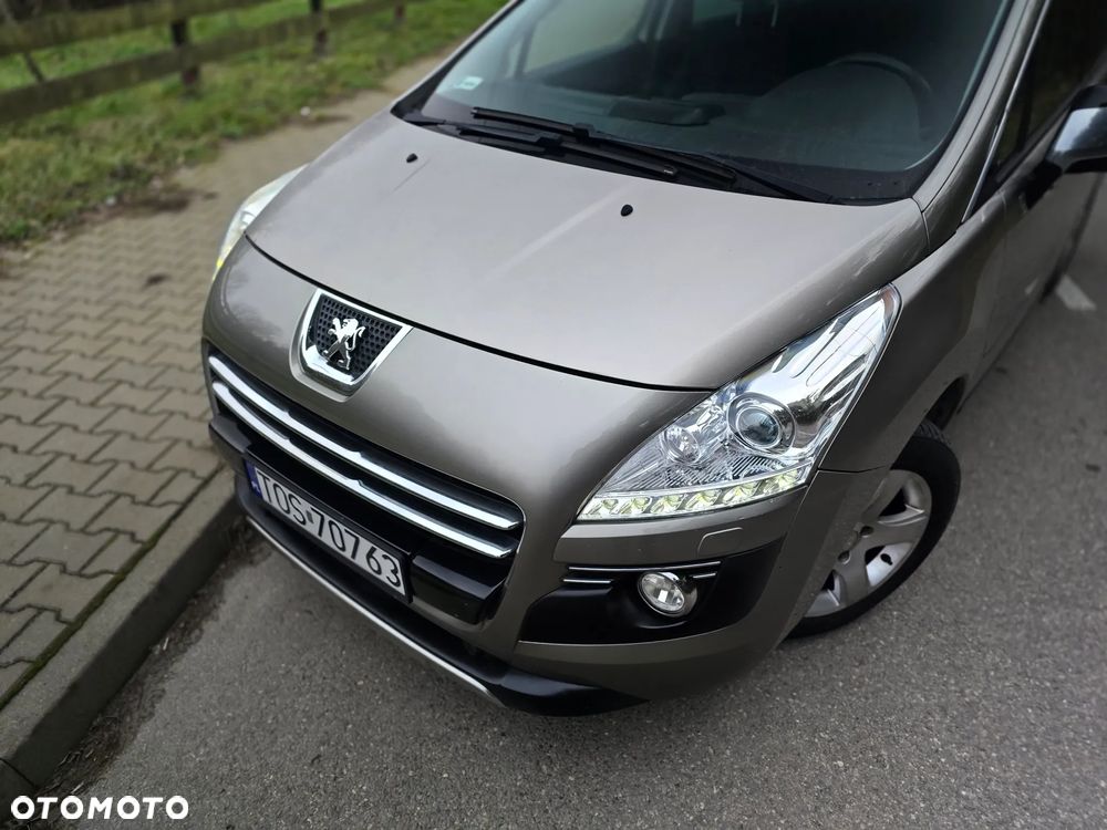 Peugeot 3008 Hybrid4 - 36