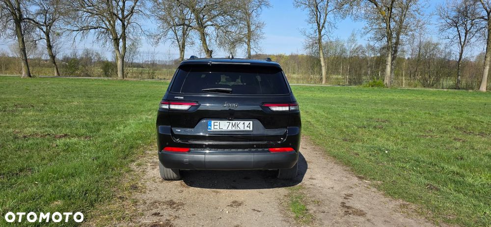 Jeep Grand Cherokee - 15