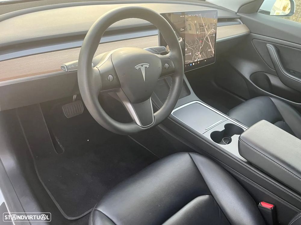 Tesla Model 3 RWD - 20