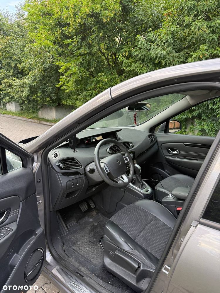 Renault Scenic 1.5 dCi Tech Run EDC - 8