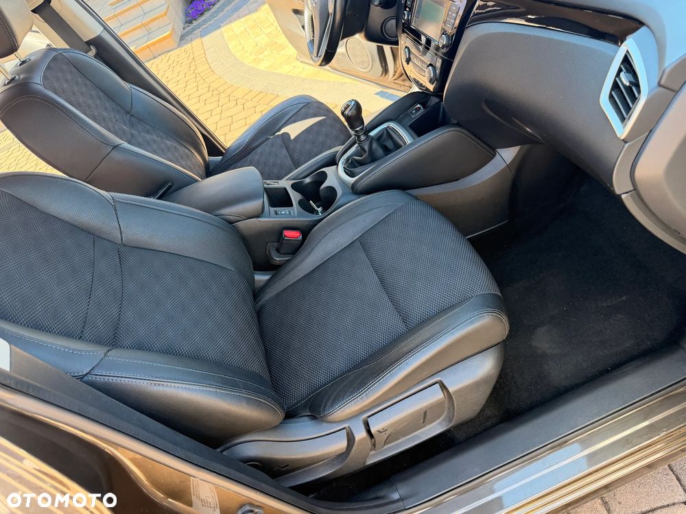 Nissan Qashqai 1.6 DCi N-Connecta - 20