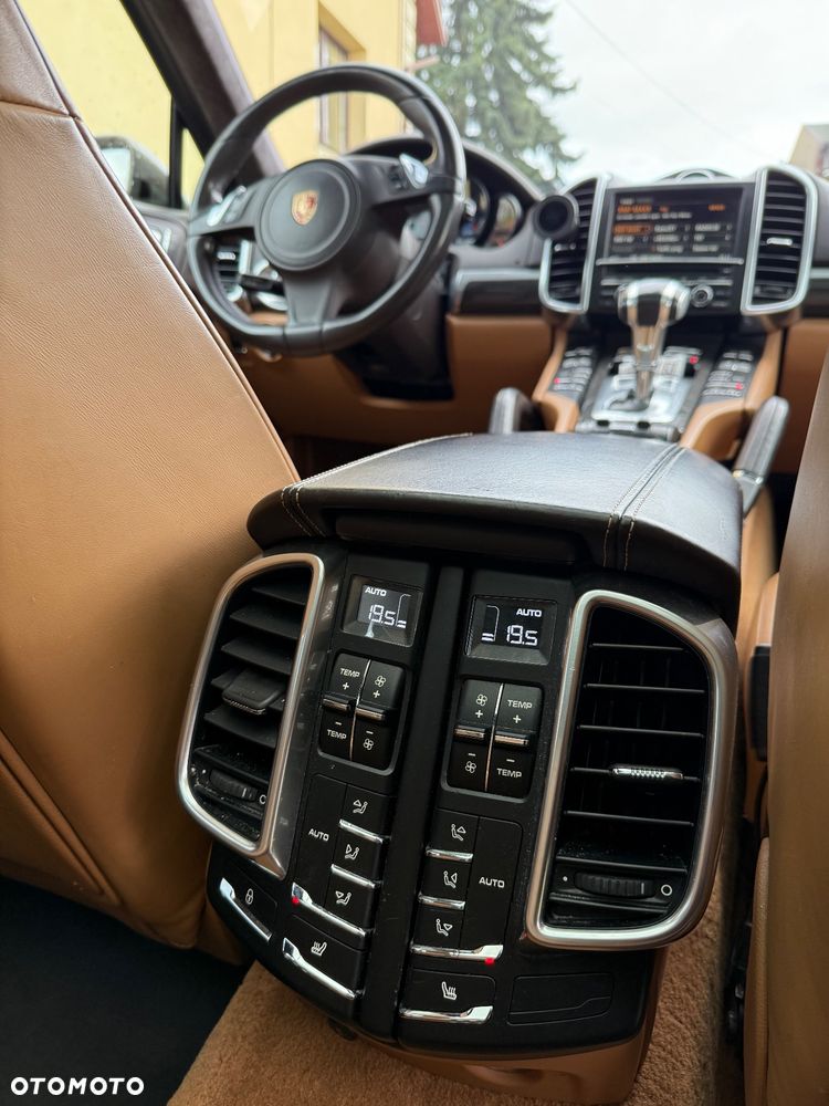 Porsche Cayenne S Diesel Tiptronic S - 24