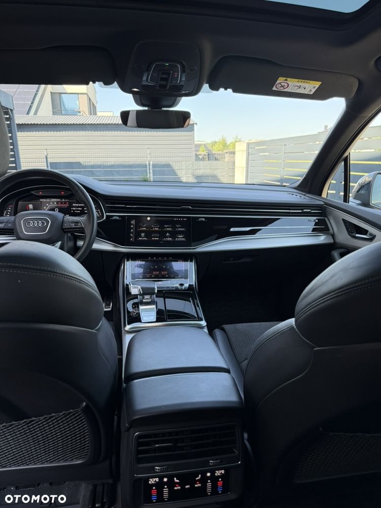 Audi Q7 - 8